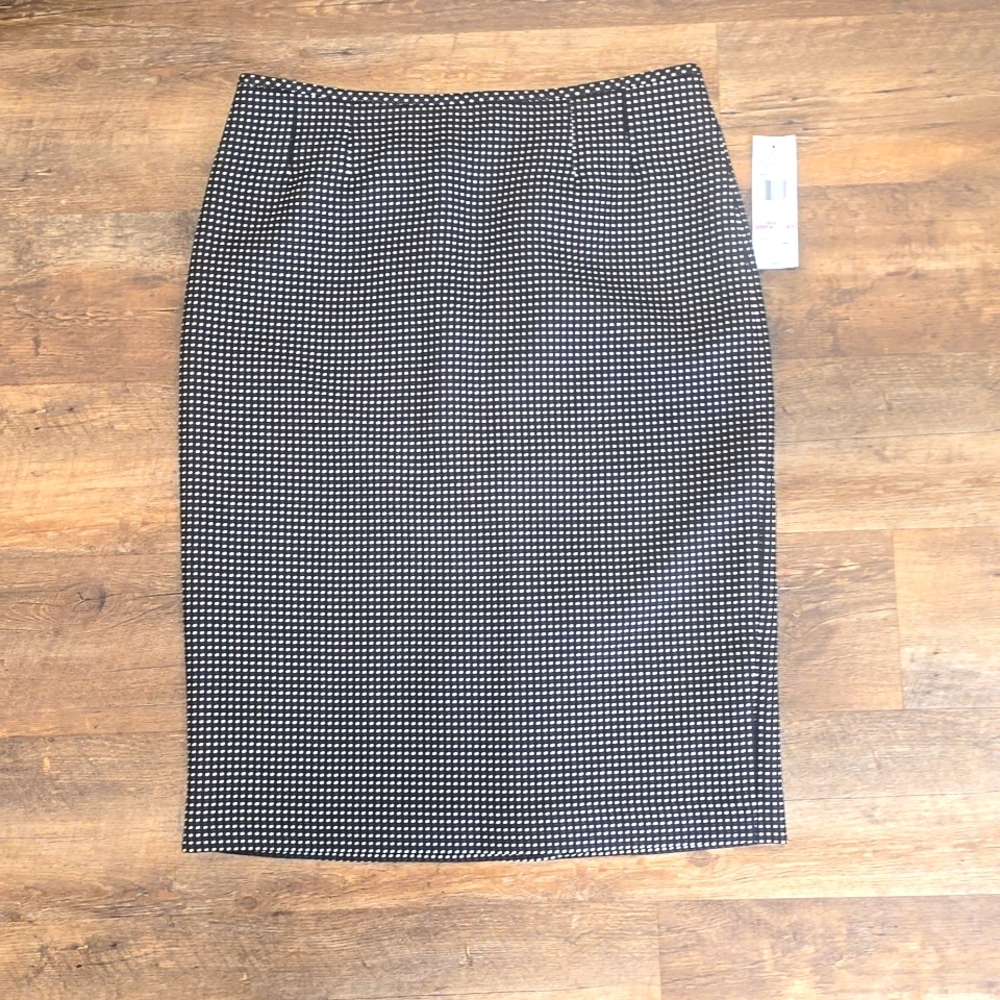 822 Black Label Evan Picone Womens Skirt Sz 10 Black White Polka Dot Pencil NWT